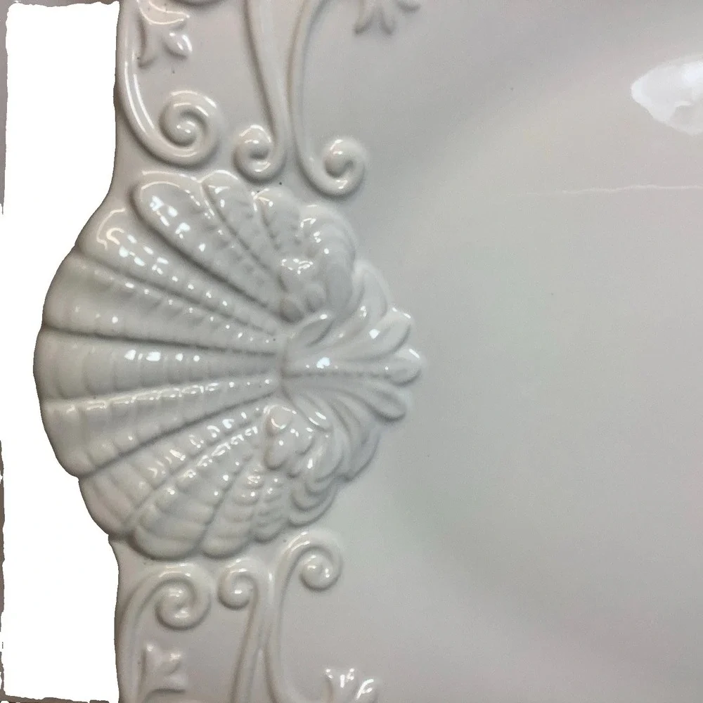 Ceriart Portugal - White Embossed Seashells Beach Handles Beautiful Platter‎